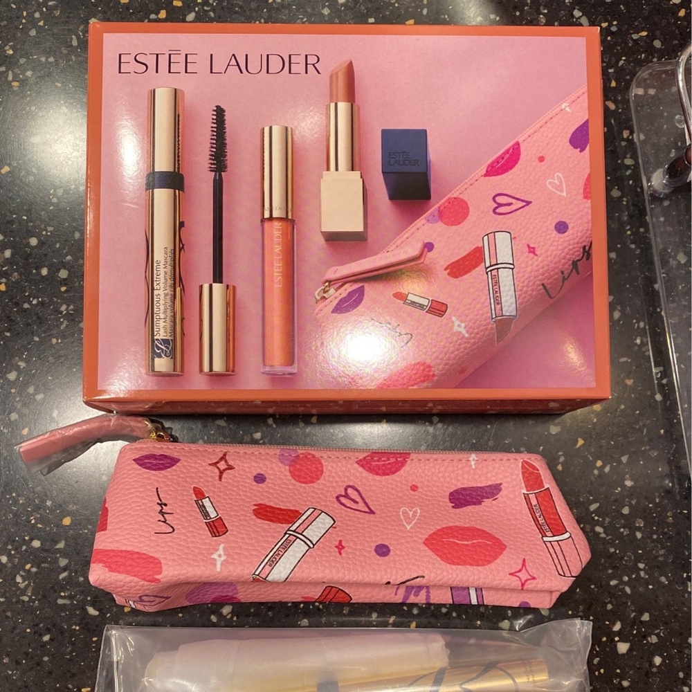 Estee Lauder Cosmetics gift